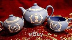 RARE 1953 WEDGWOOD JASPERWARE QUEEN ELIZABETH II TEAPOT, CREAMER & SUGAR BOWL