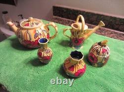 RARE Vintage 5 piece set includes large teapot Old Tupton Ware all mint cond