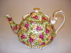 ROYAL ALBERT Old Country Roses Chintz Collection Floral Bone China Teapot & Lid