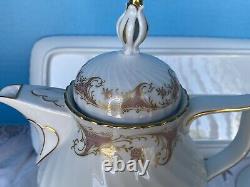 ROYAL TETTAU 15 piece Bavaria China Teapot 6 cups/6 saucers With Serving Tray