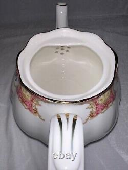 Royal Albert Lady Carlyle Tea Pot Warmer Creamer & Sugar Set MINT CONDITION