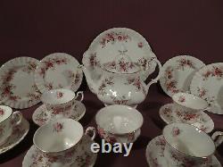 Royal Albert Lavender Rose Pattern, 21 Piece Tea Set, Includes Teapot