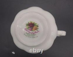 Royal Albert Old Country Rose TeaPot Sugar Creamer 2 Teacup & Saucers, 8 pc Set