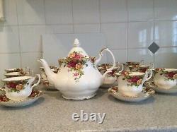 Royal Albert Old Country Roses Teapot, 12 Cup & 12 Saucers