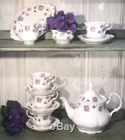 Royal Albert Sweet Violets Tea Set 13 Piece Excellent with Teapot