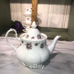 Royal Albert Sweet Violets Tea Set 13 Piece Excellent with Teapot