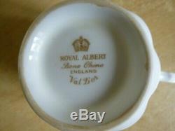 Royal Albert Val D'Or Tea Set inc Tea Pot White & Gold 25 Pieces