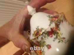 Royal Albert old country rose genuine tea pot (chip) set cake plate sugar bowl