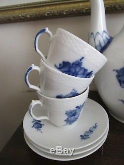 Royal Copenhagen Blue Flowers Demitasse Coffee Set Teapot 6 Cup & Saucer 10/8189