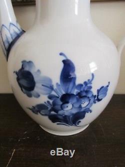 Royal Copenhagen Blue Flowers Demitasse Coffee Set Teapot 6 Cup & Saucer 10/8189