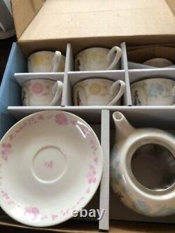 Second-hand goods Peter Rabbit Tea Set Teapot Cups & Saucers 5 Set