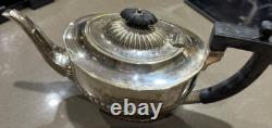 Sheffield-style Silver plated Tea Pot from family set 1890-1910