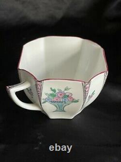 Shelley Queen Anne Tea Set Vase Of Flowers Pattern No 11495 Including Teapot