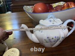 Shelley Rock Miniature Teapot, Creamer And Open Sugar