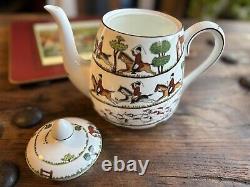 Staffordshire Crown Hunting Scene Fine Bone China Teapot withCover 6.76 Tall VTG