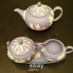 Vintage Blue White Wedgwood Jasperware Figural Scenic Tea Set Teapot Cream Sugar