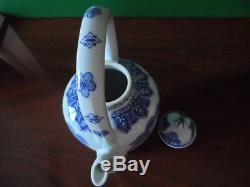 Vintage CHINA BLUE Fine Porcelain MANN TEA COFFEE POT Blue BIRD