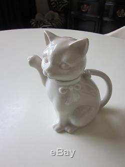 Vintage Ceramic Cat Teapot