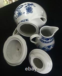 Vintage Kahla Gdr E. Germany 1968 87' Blue Onion White&blue Porcelain Tea Set