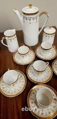 Vintage Royal Crown Queen Mary Tea/Chocolate Pot White/Gold Trim 15 pieces