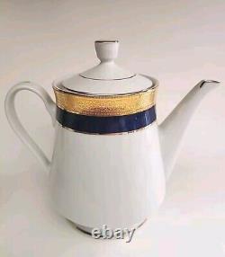 Vintage Royal Ming Tea Set. 3 Pieces. Pattern 6641 1940s. Amazing Condition