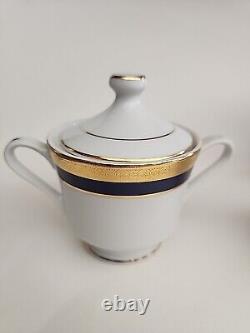 Vintage Royal Ming Tea Set. 3 Pieces. Pattern 6641 1940s. Amazing Condition