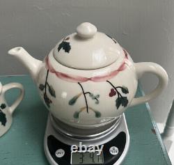 Vintage Set Hartstone Big Teapot & 5 Mugs Holly Holiday Christmas Ironstone USA