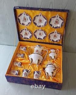 Vintage Tiger Yeti Porcelain Gold Gilt Decorative Tea Set Service 6 With Case