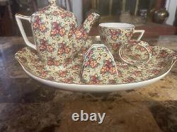 Vintage Wade's Of England Teapot Tea Set For One