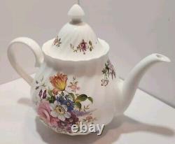 Vtg Aynsley Howard Sprays Teapot With 2 Teacups And Saucers Made in England