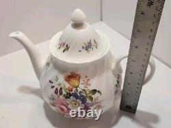 Vtg Aynsley Howard Sprays Teapot With 2 Teacups And Saucers Made in England