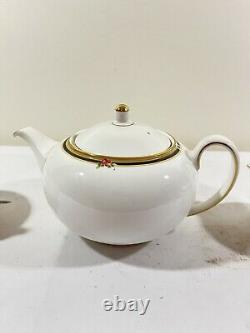 Wedgewood Clio Bone China Tea Pot Sugar Bowl Creamer Set England