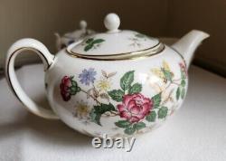 Wedgwood Charnwood English China Set Teapot (4 Cup), Creamer, Covered Sugar