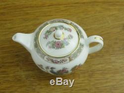 Wedgwood Kutani Crane Miniature Tea Set Tea Cup Tea Pot Milk Jug Sugar Bowl
