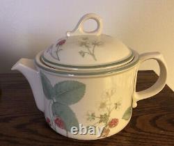 Wedgwood Raspberry Cane Tea Set Teapot Sugar Bowl Creamer Dessert Plates Teacups