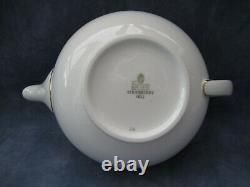 Wedgwood Strawberry Hill 23 piece Tea Set including Large Tea Pot First Quality