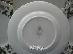 Wedgwood Strawberry Hill 23 piece Tea Set including Large Tea Pot First Quality