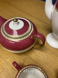 Wedgwood (W1813) Ulander Powder Ruby Coffee Pot, Tea Pot, withCreamer & Sugar Bowl