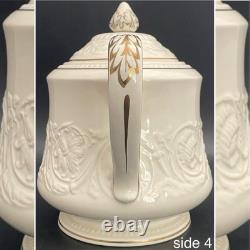 Wedgwood of Etruria Gold Trim Patrician Teapot c1930s Made in England 4 cups