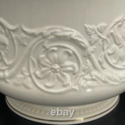 Wedgwood of Etruria Gold Trim Patrician Teapot c1930s Made in England 4 cups